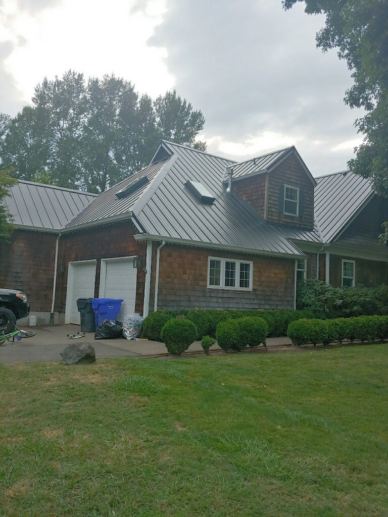 Standing-seam metal roof — ARQ Roofing